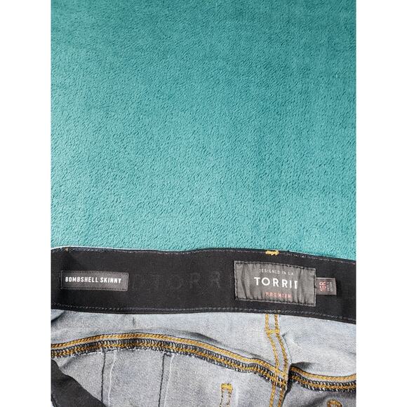 Torrid Jeans Size 16 Womens Blue Elastic Waist Stretch Mid Rise Bombshell Skinny - Picture 3 of 12